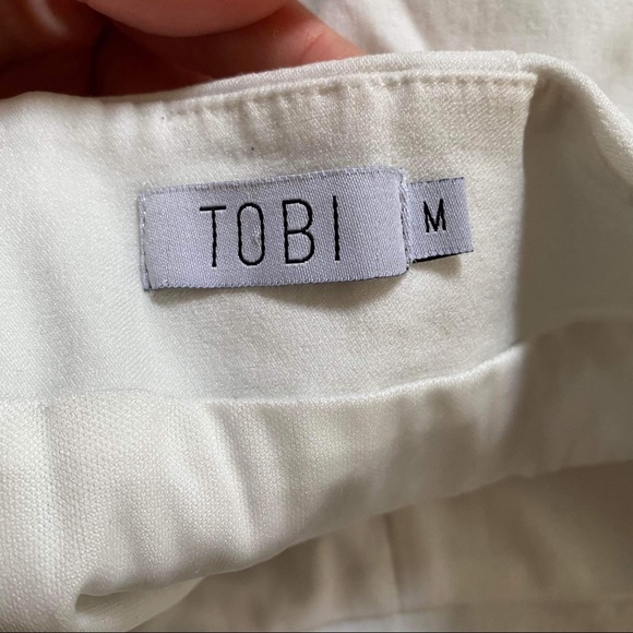 Asymmetrical skirt - Picture 2 of 3